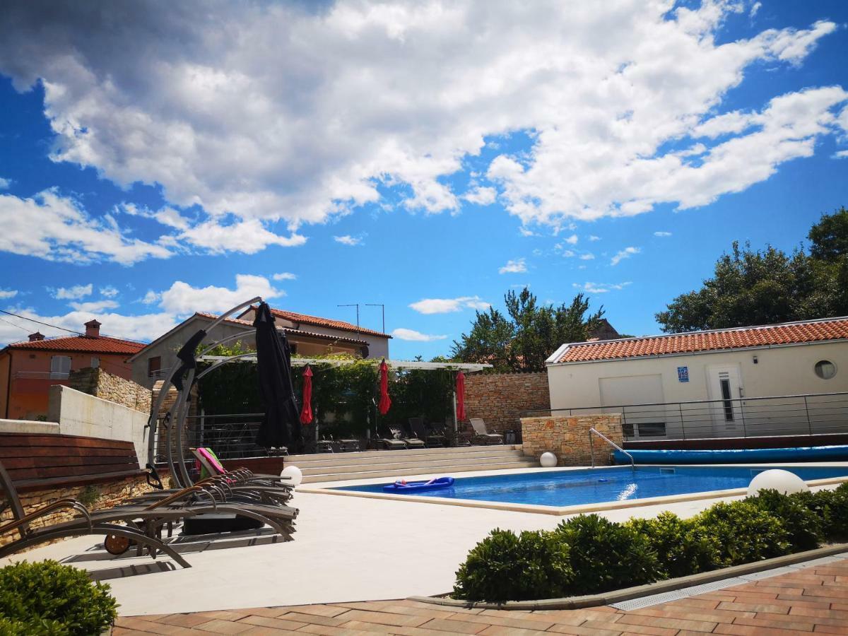 Villa Anja 1St Floor Peroj Kültér fotó
